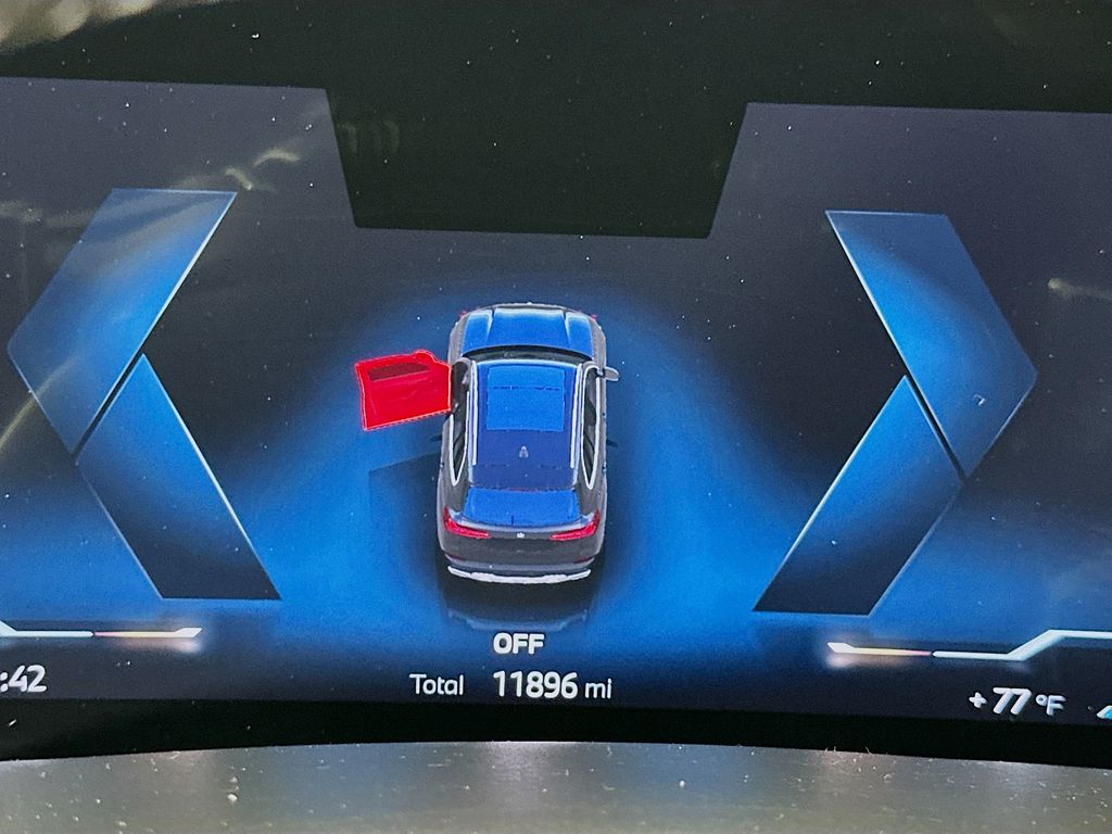 Thumbnail: 2025 BMW X5 - 12