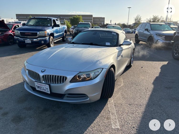 Silver 2011 BMW Z4 Convertible Rear-Wheel Drive Manual