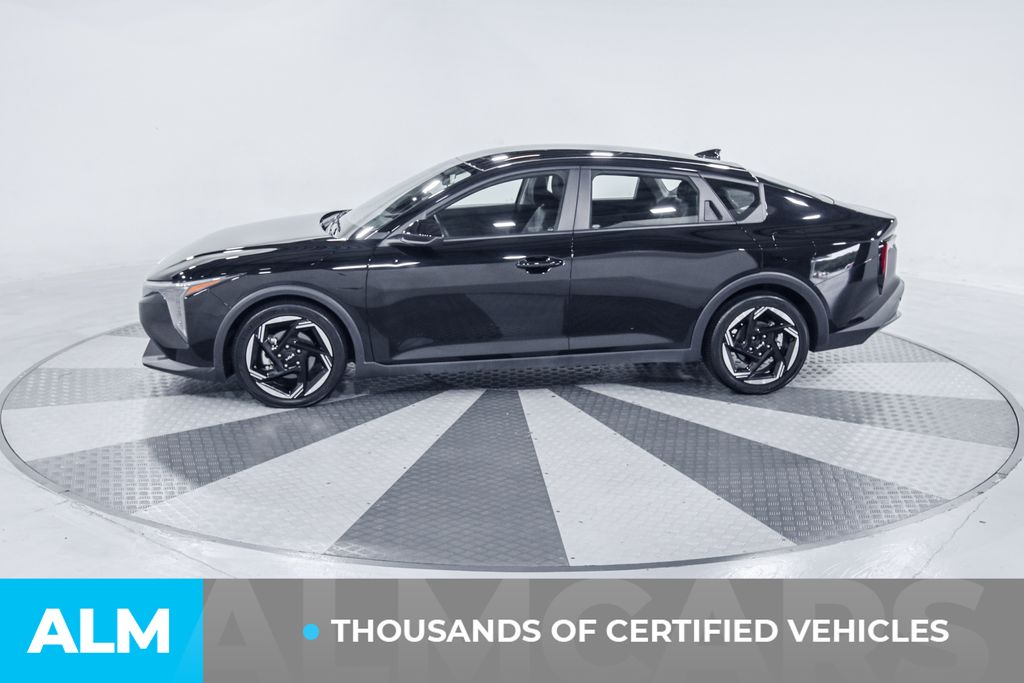 2025 Kia K4 EX photo 3