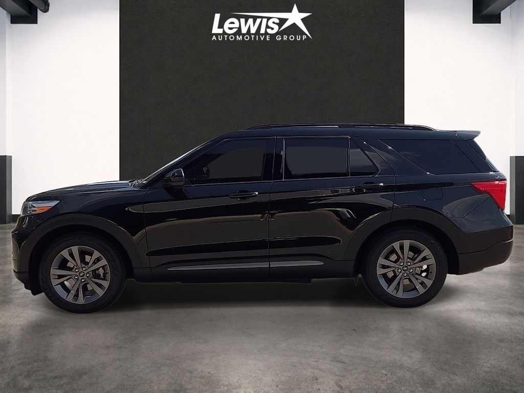 Used 2024 Ford Explorer XLT For Sale in Farmington, AR