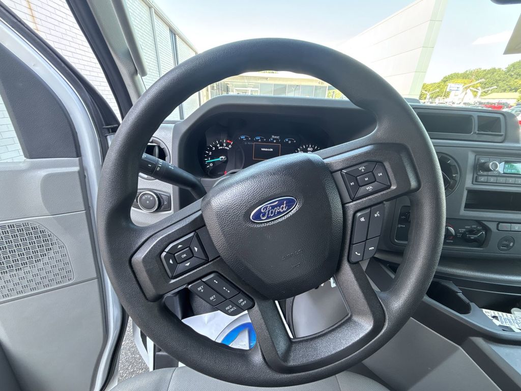 New 2024 Oxford White Ford E-350 SRW image 11