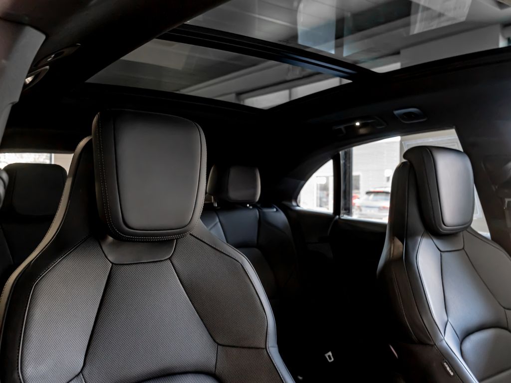 Certified Used 2024  Porsche 4 image 31