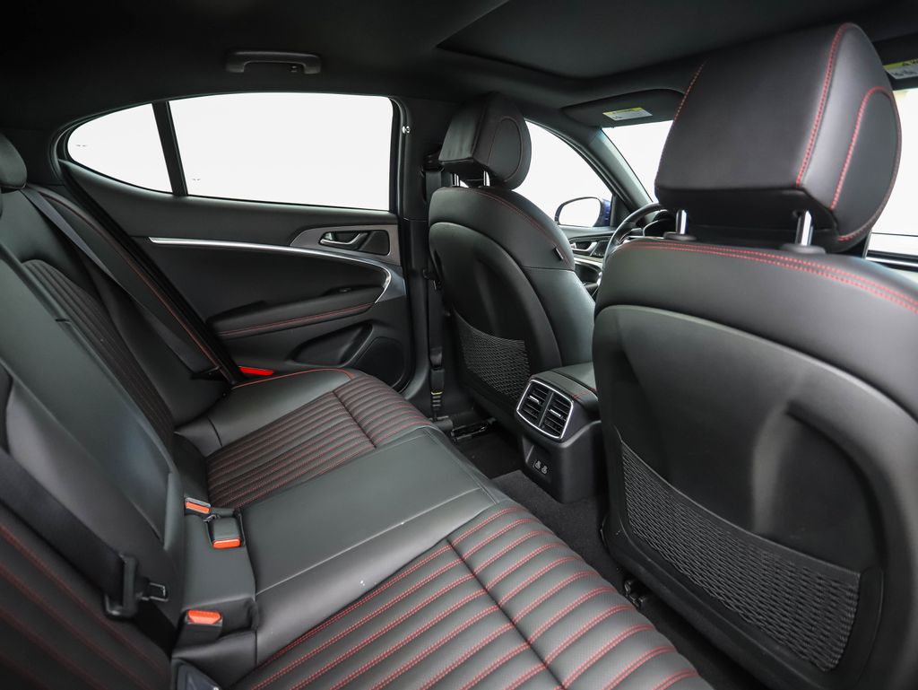 Thumbnail: 2025 Genesis G70 - 25