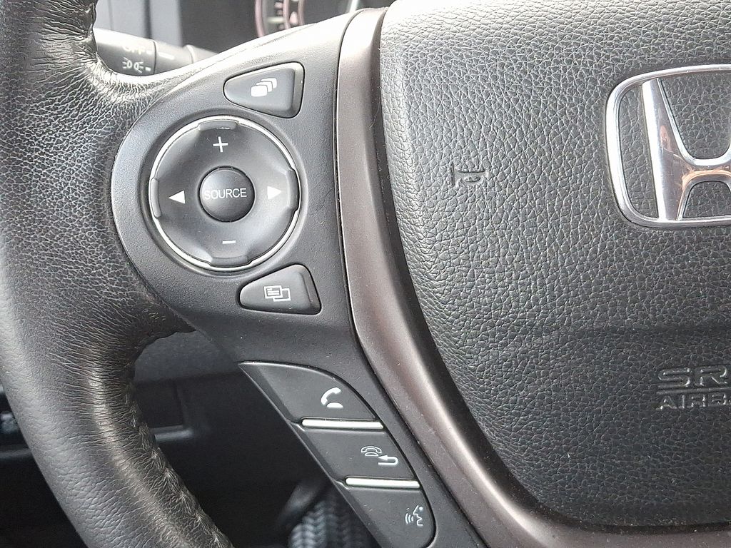 Thumbnail: 2016 Honda Pilot - 22