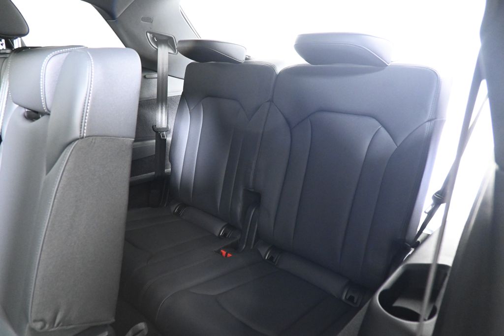 Thumbnail: 2025 Audi Q7 - 29