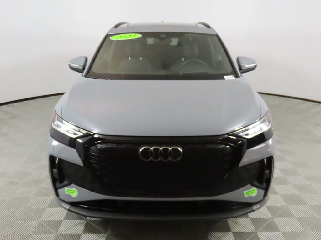 Thumbnail: 2023 Audi Q4 e-tron - 8