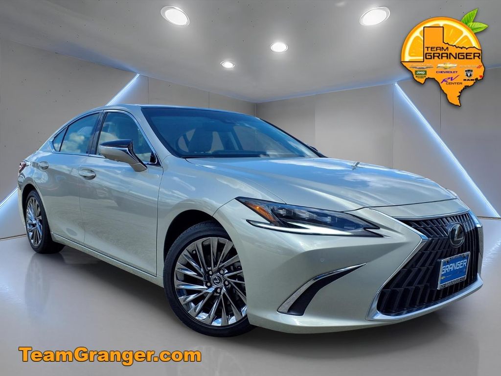 2025 Lexus ES 350 350 Ultra Luxury's photo