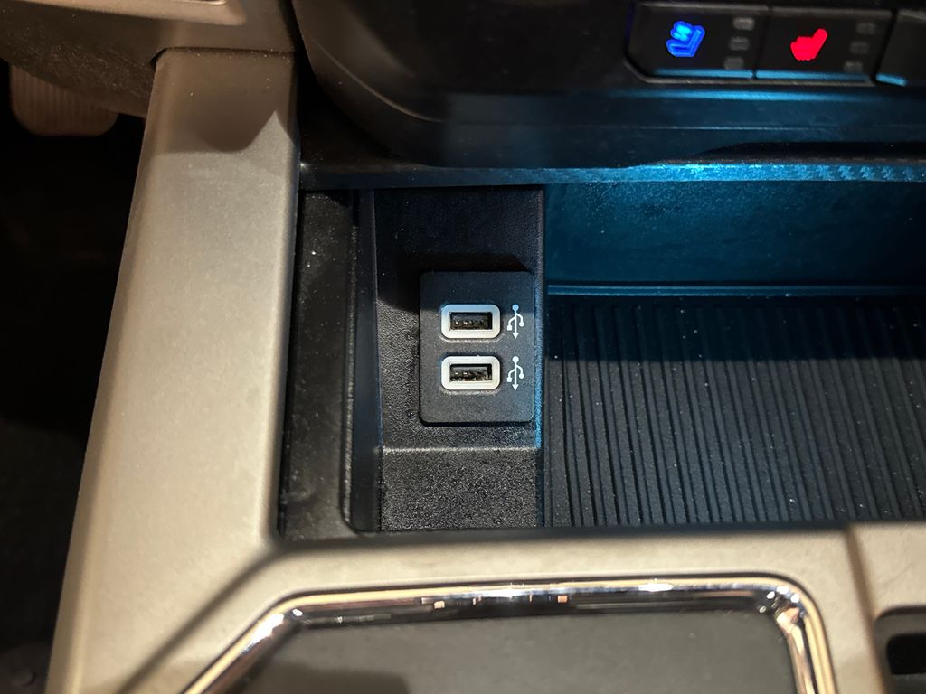 Used 2019 Gray Ford Lariat image 28