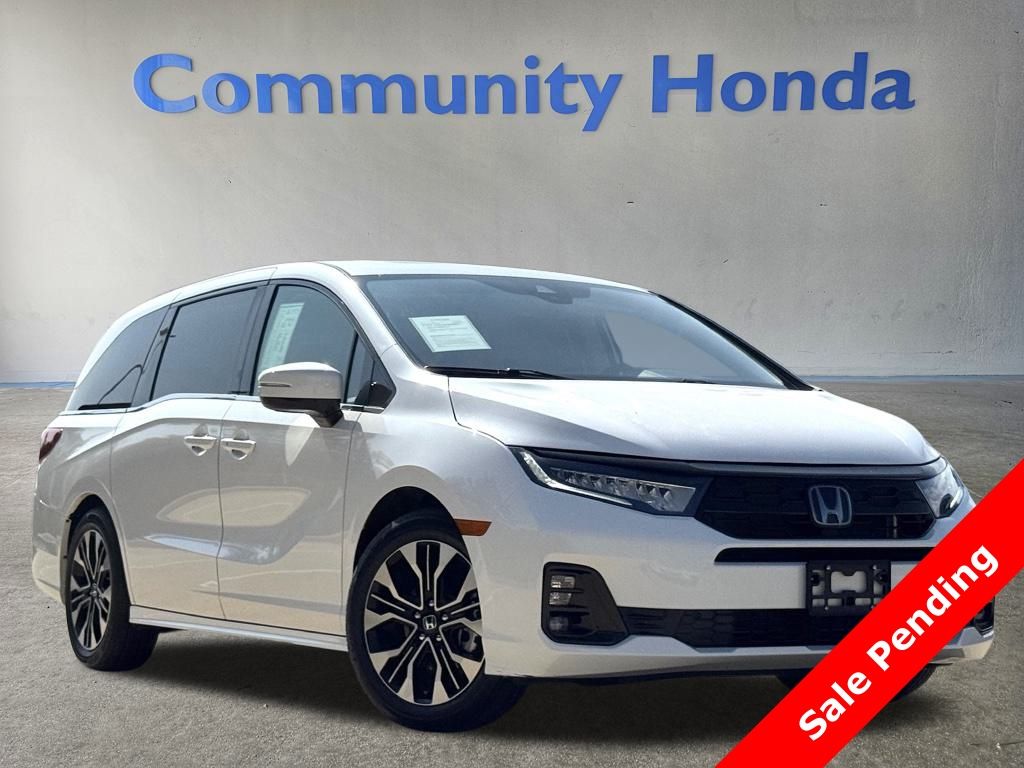 2025 Honda Odyssey Elite  at Community Honda