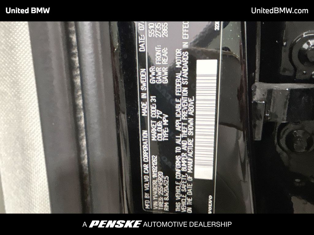 Thumbnail: 2022 Volvo XC60 - 23