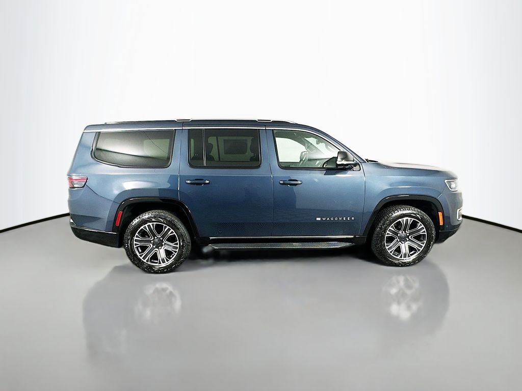 Used 2023 Gray Jeep Base image 8