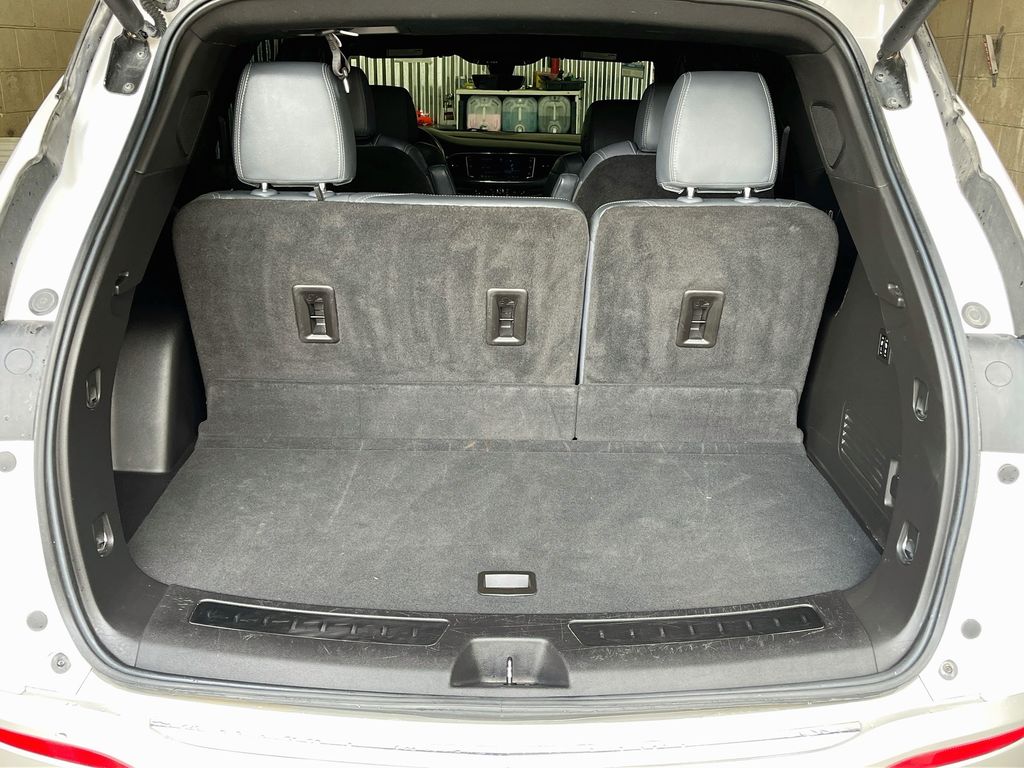 Used 2022 White Buick Premium Group image 27