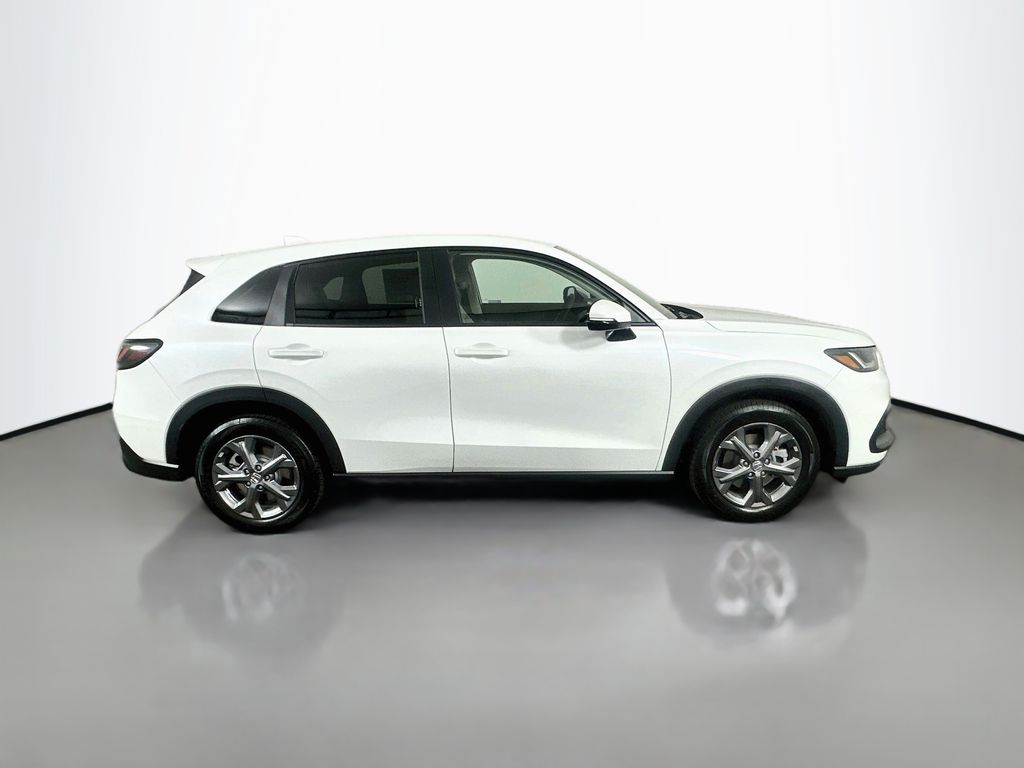Thumbnail: 2027 Honda HR-V - 4
