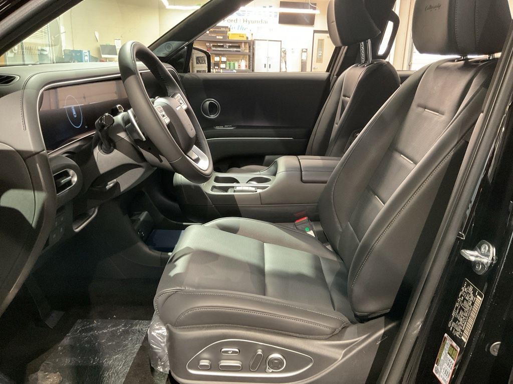 New 2026 Black Hyundai Calligraphy image 13