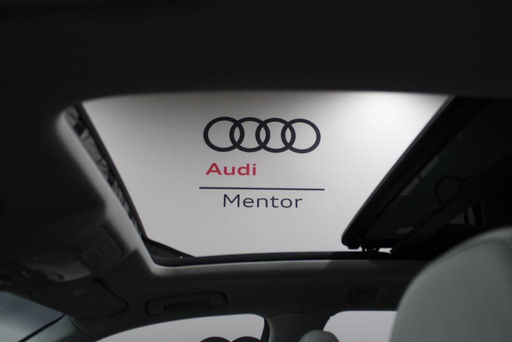 Thumbnail: 2016 Audi Q5 - 12