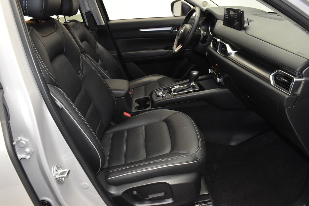Thumbnail: 2025 Mazda CX-5 - 24