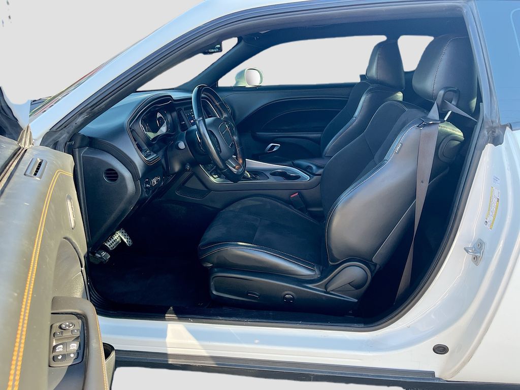 Used 2022 White Dodge R/T Scat Pack Widebody image 21