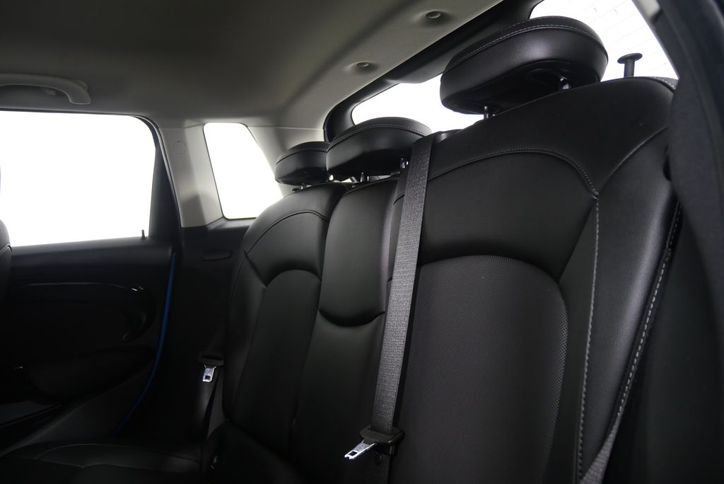 Thumbnail: 2016 MINI Cooper - 10