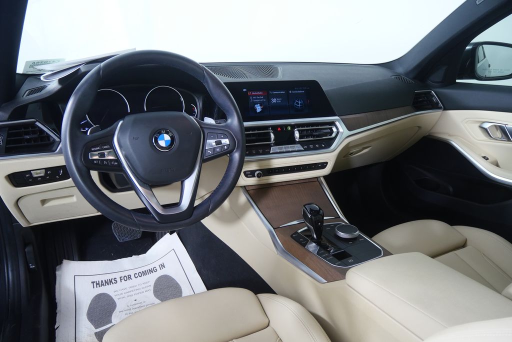 Thumbnail: 2019 BMW 3 Series - 16