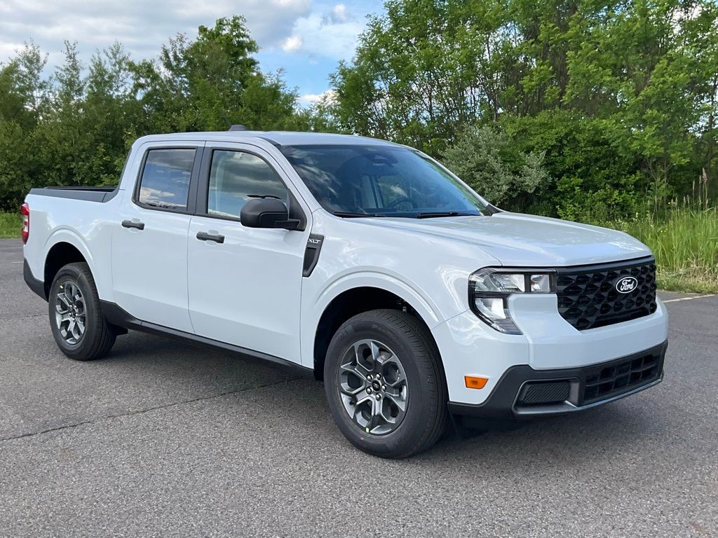 toplove66ページ New 2026 Ford Maverick XLT 4D Crew Cab in Cranston #DC26278