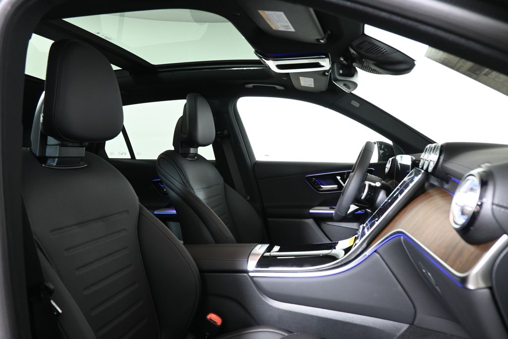Thumbnail: 2026 Mercedes-Benz GLC - 21