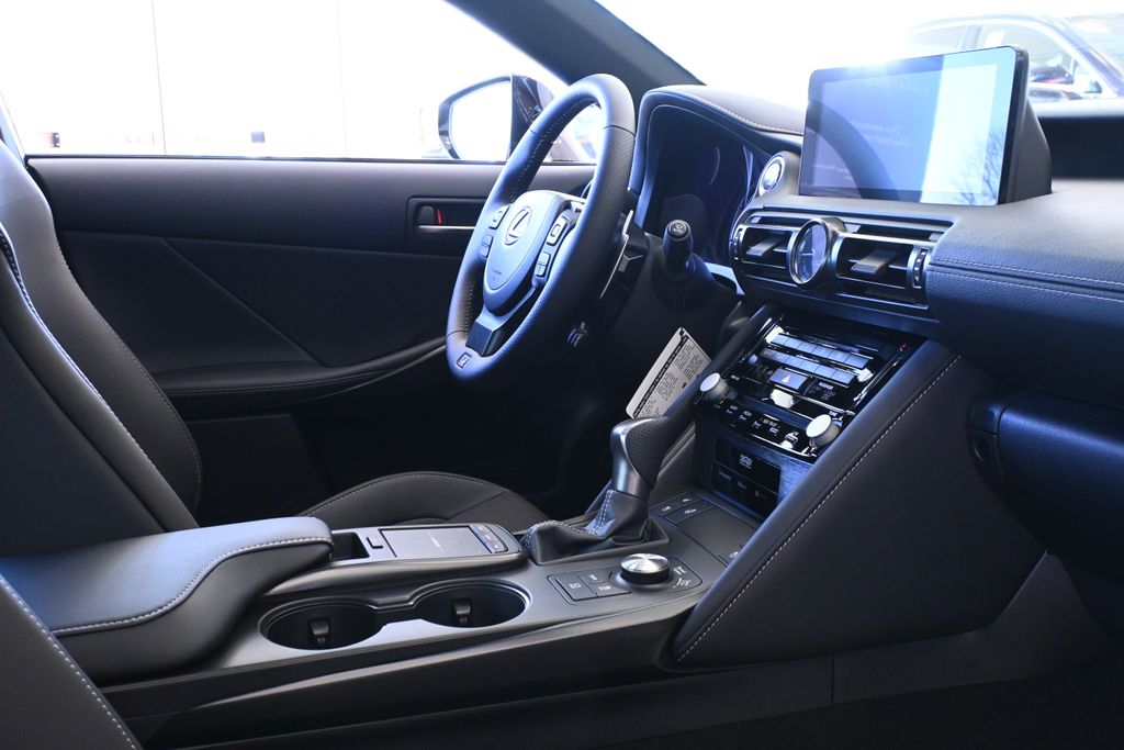 Thumbnail: 2025 Lexus IS - 32