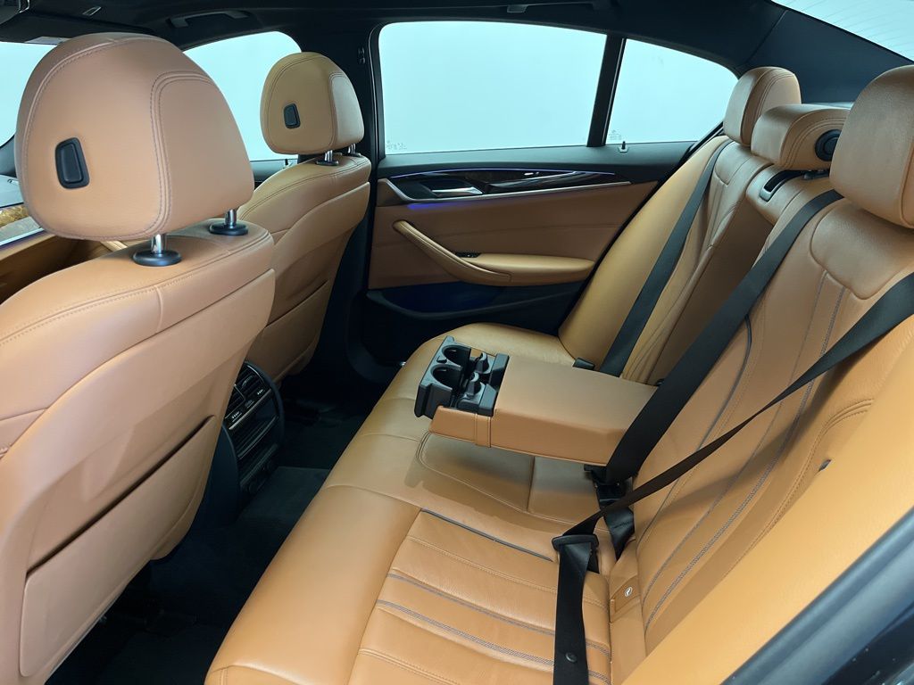 Thumbnail: 2019 BMW 5 Series - 23