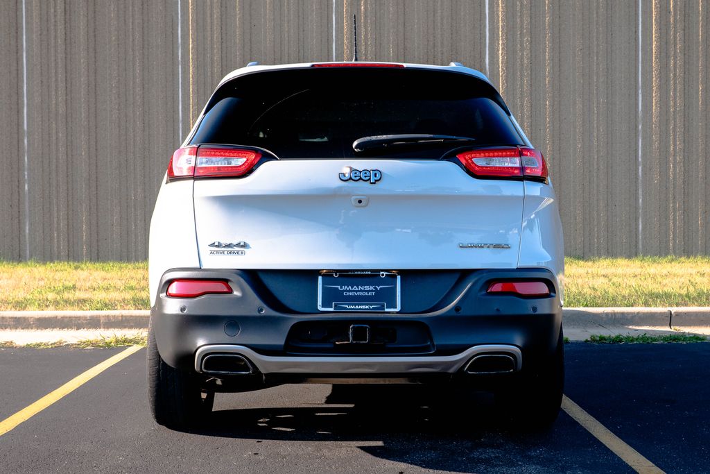 Used 2017 Jeep Cherokee SUV