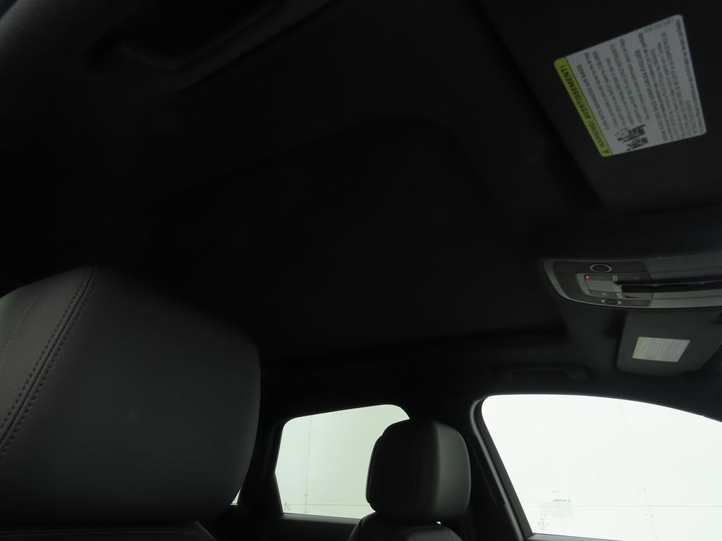 Thumbnail: 2025 Audi Q3 - 19