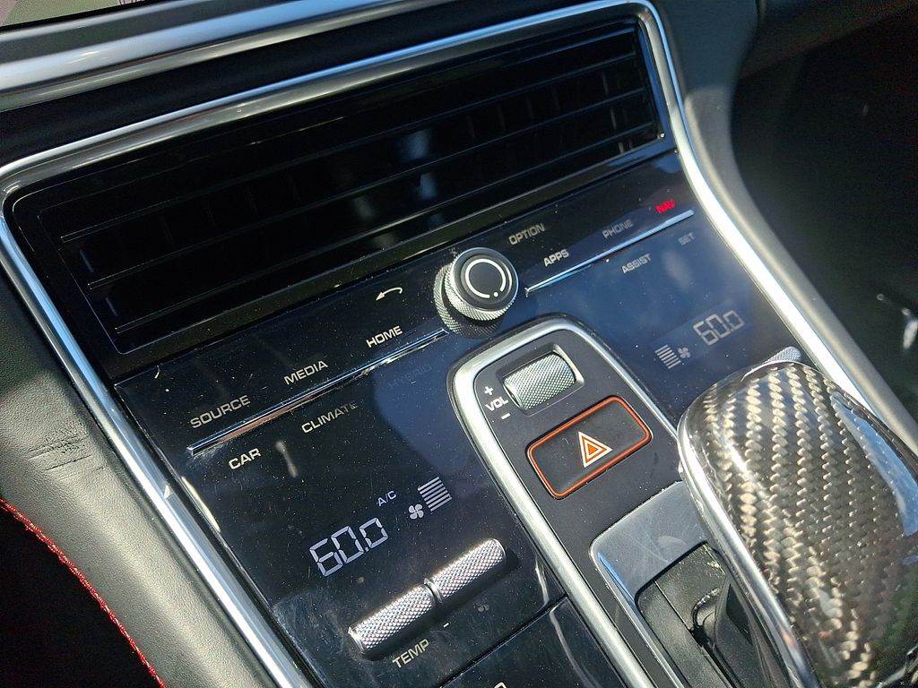 Thumbnail: 2019 Porsche Panamera - 18