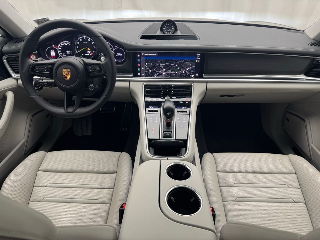 2022 Porsche Panamera 4 31