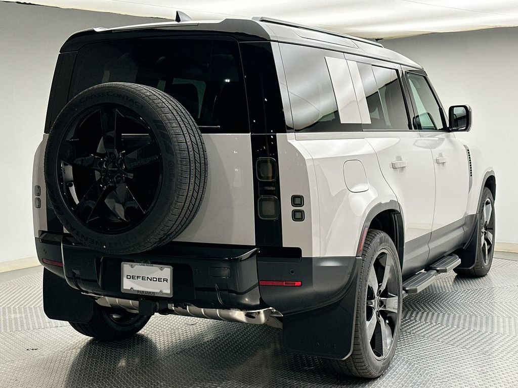 Thumbnail: 2026 Land Rover Defender - 3