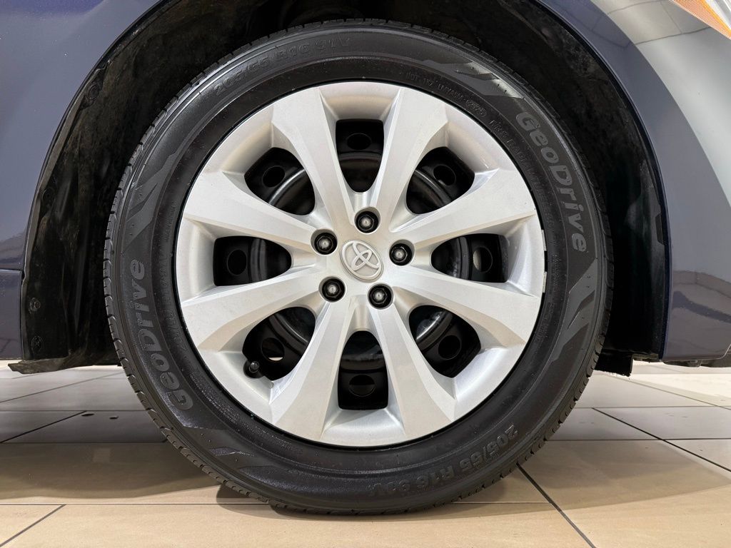 Thumbnail: 2024 Toyota Corolla - 9