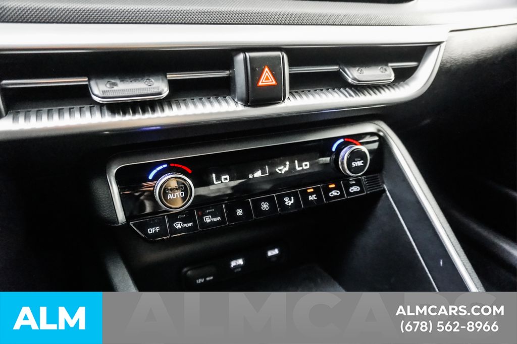 Used 2022 White Kia GT-Line image 37