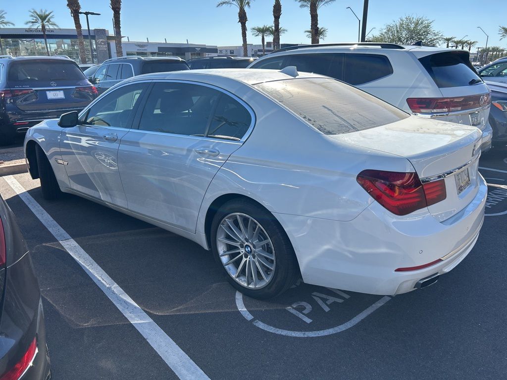 Thumbnail: 2014 BMW 7 Series - 7