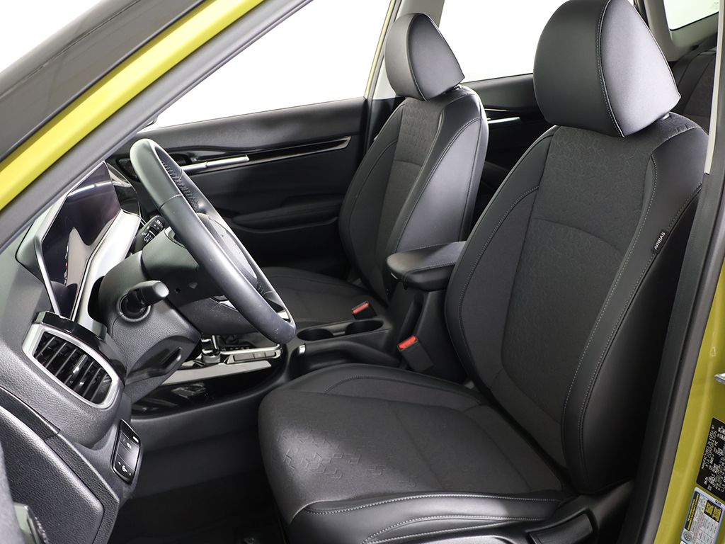 Used 2024 Green Kia S image 27