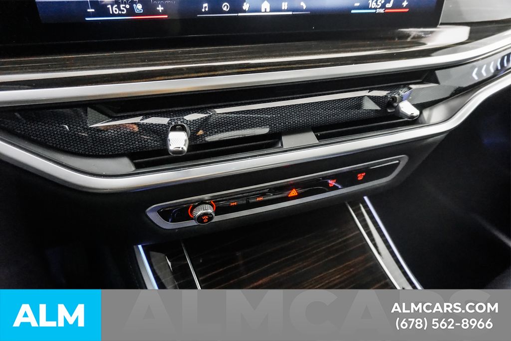 Used 2024 Black BMW sDrive40i image 36