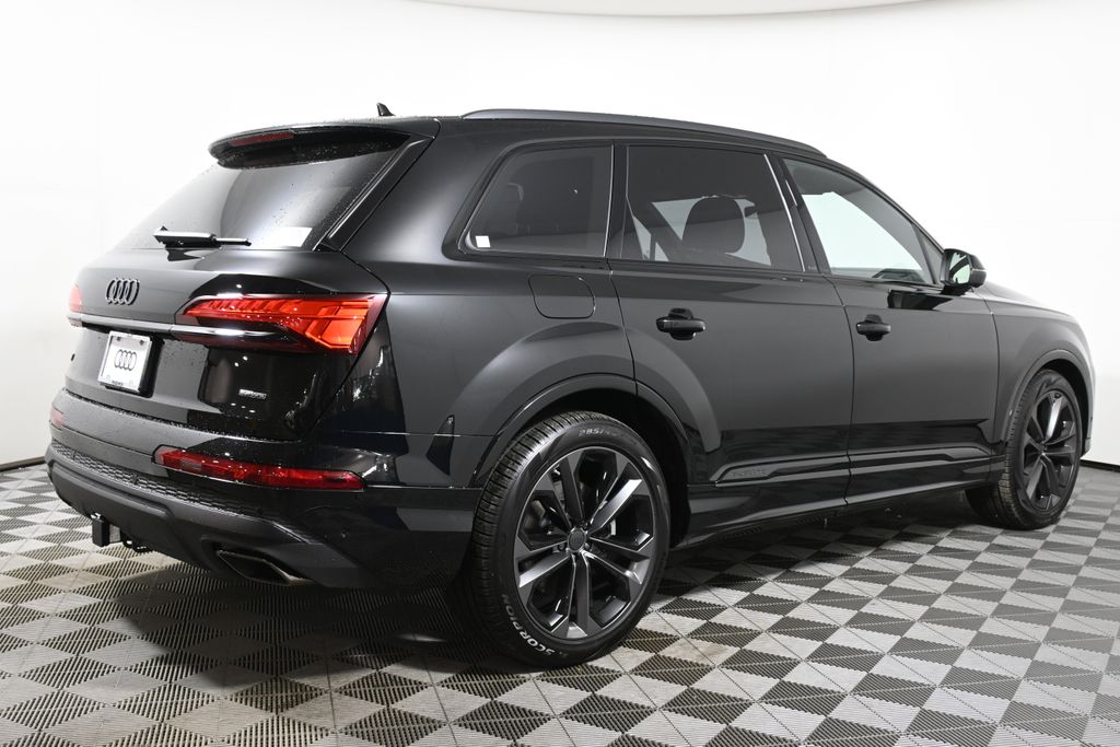 Thumbnail: 2026 Audi Q7 - 7