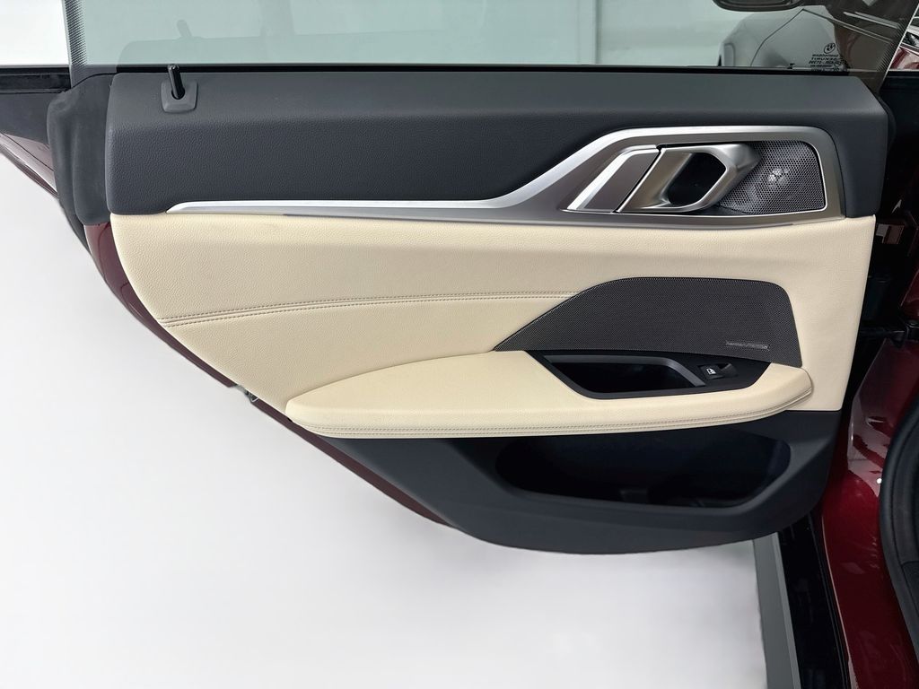 Thumbnail: 2023 BMW i4 - 25