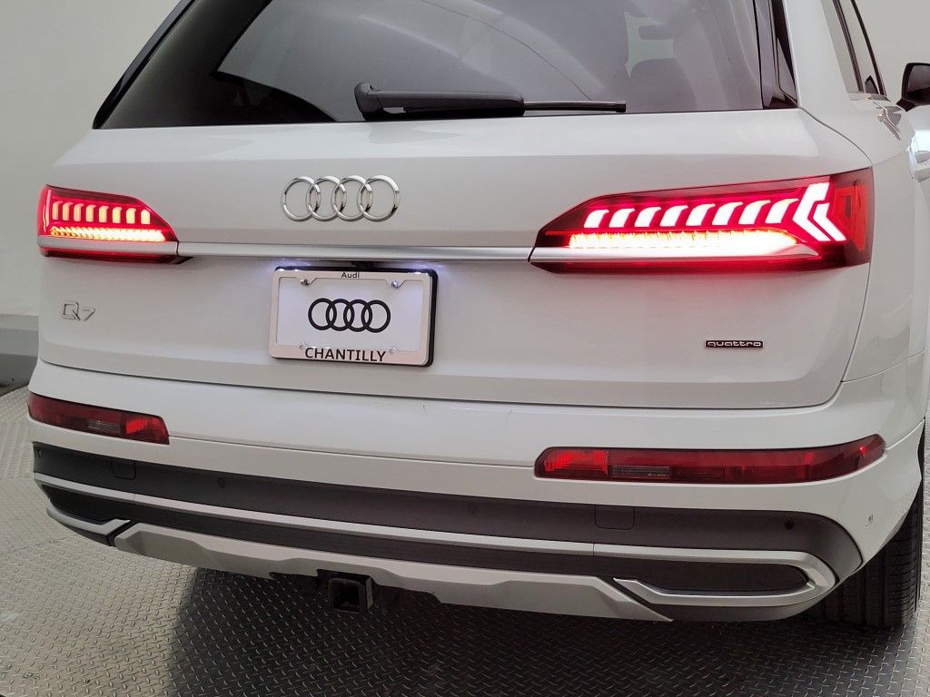 Thumbnail: 2022 Audi Q7 - 7