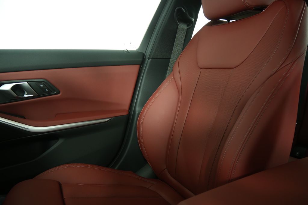 Thumbnail: 2026 BMW 3 Series - 22