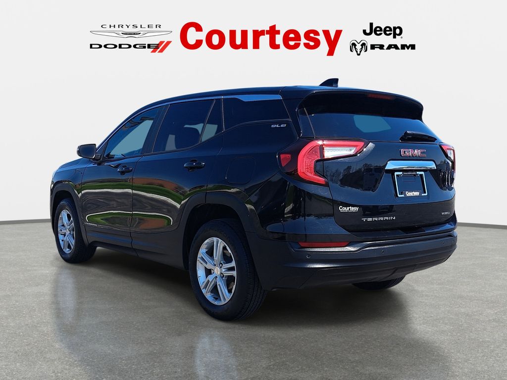 View vehicle photo 7
