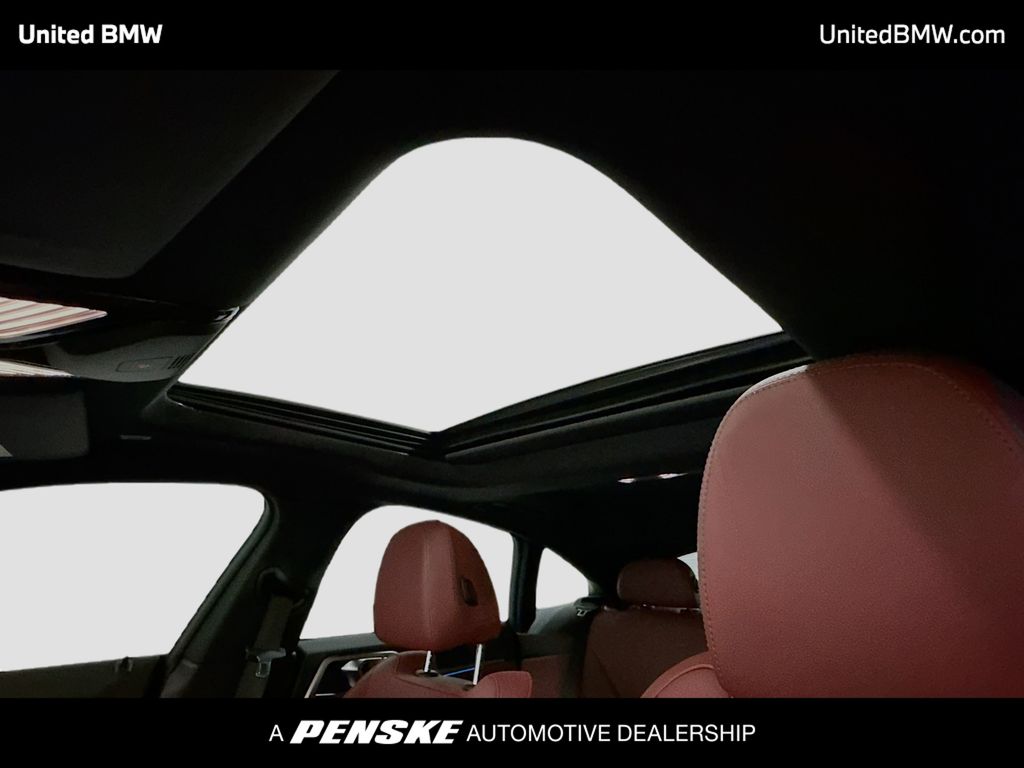 Thumbnail: 2023 BMW i4 - 12