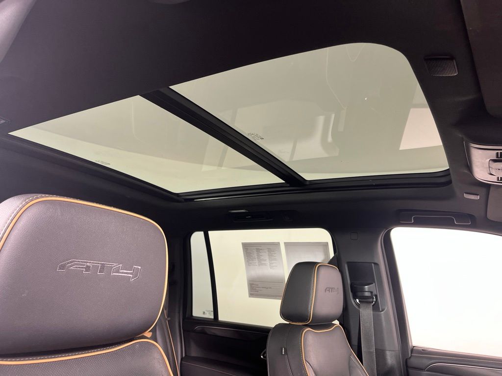 Thumbnail: 2021 GMC Yukon XL - 3