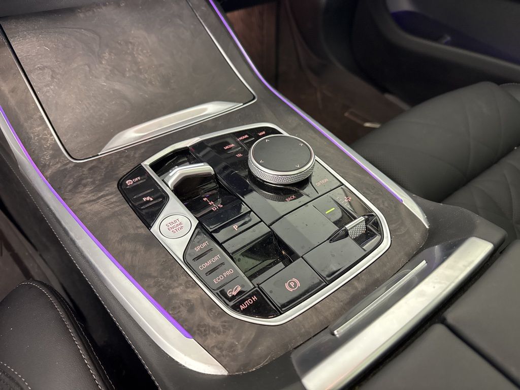 Thumbnail: 2024 BMW X7 - 14