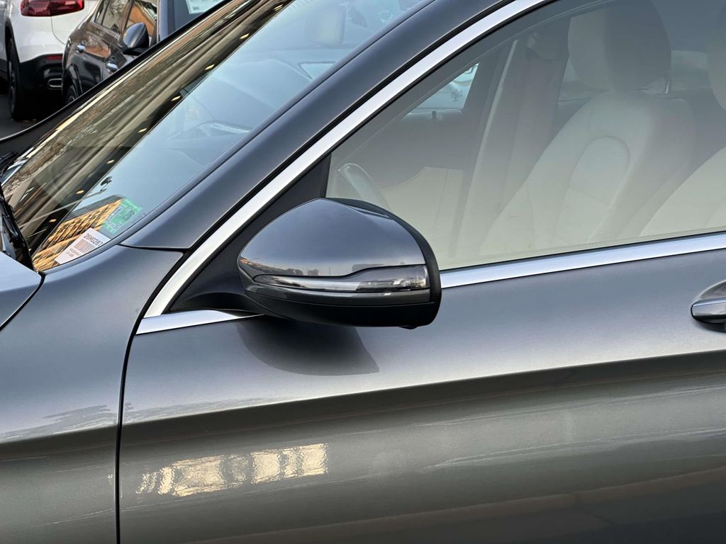 Thumbnail: 2019 Mercedes-Benz GLC - 12