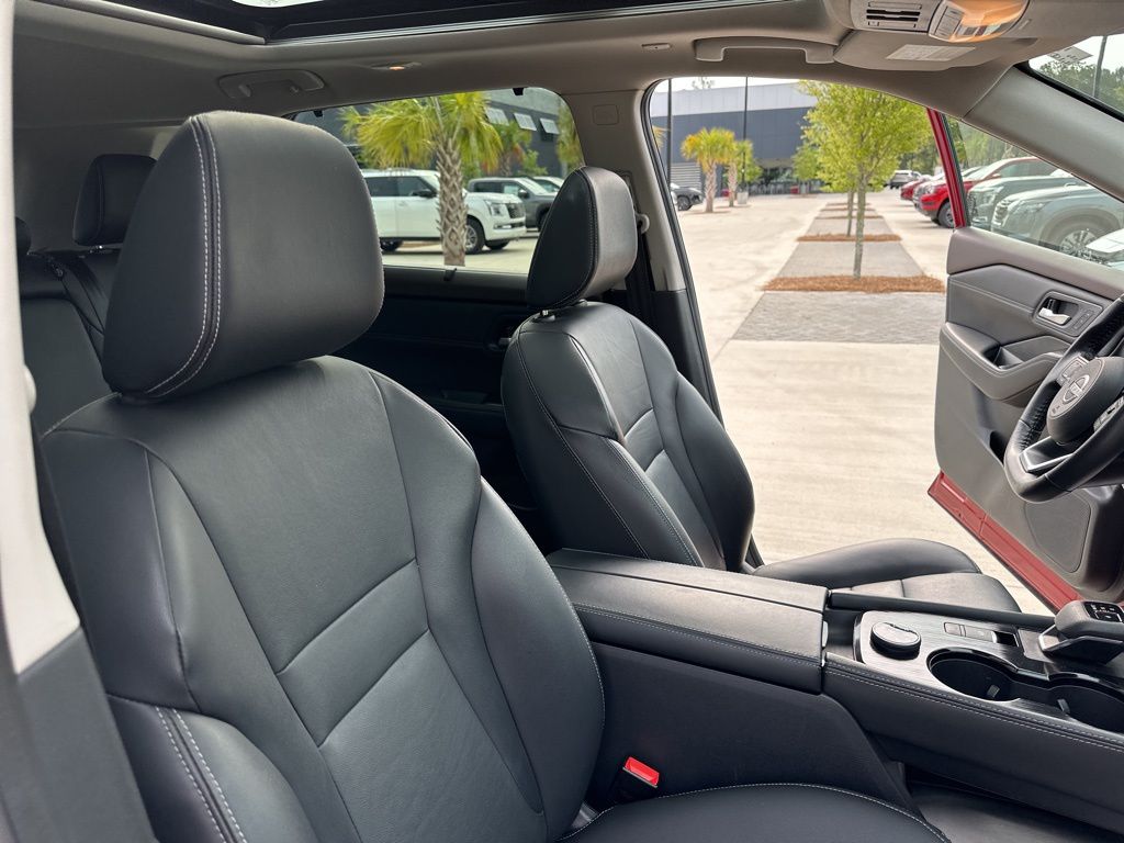 2023 Scarlet Ember Tintcoat Nissan Rogue SL AWD SUV
