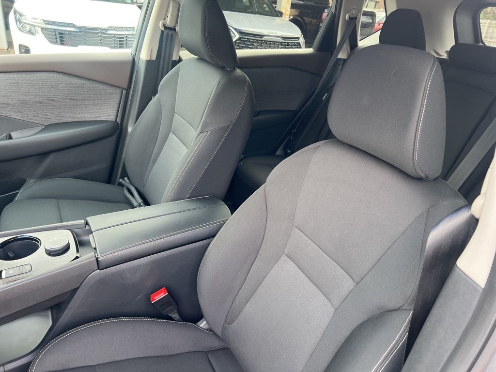 2023 Nissan Rogue S photo