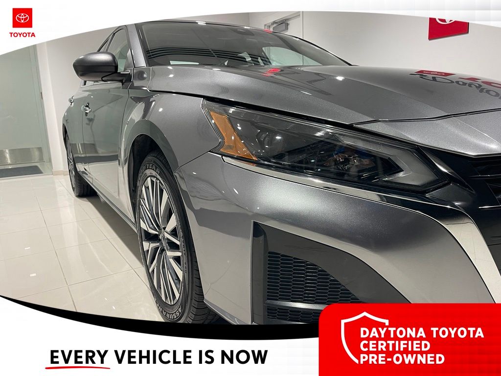 Used 2024 Nissan Altima Sedan