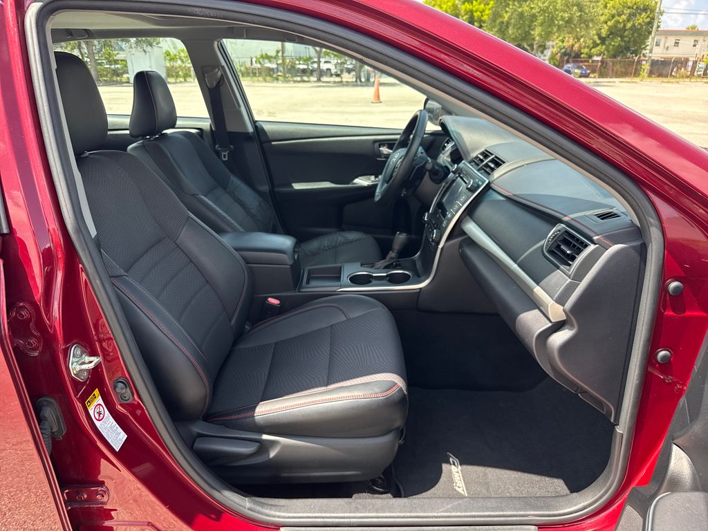 Certified Used 2017  Toyota SE image 23